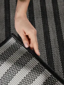 Kusový koberec Ted Baker Haringey 106397 Black White 120x170 cm