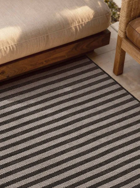 Kusový koberec Ted Baker Haringey 106397 Black White 120x170 cm