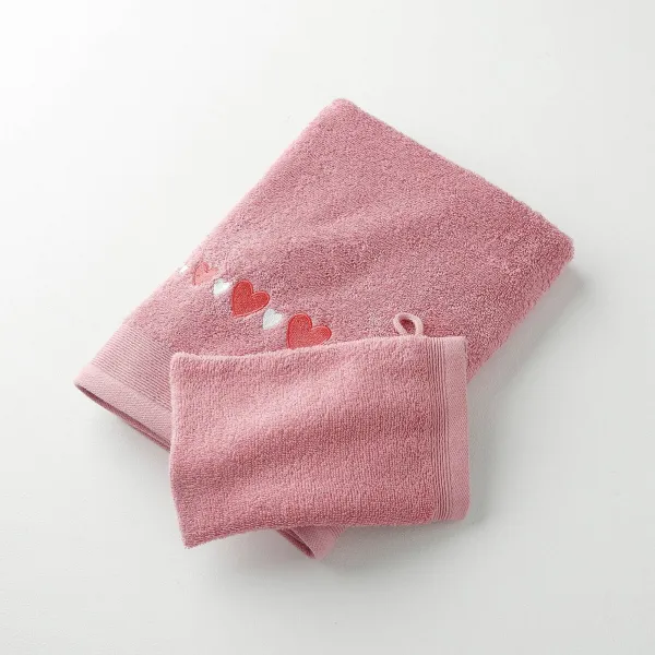 Kúpeľňový textil s výšivkou sŕdc