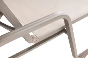 Polohovacie záhradné ležadlo BASIC PLUS Kettler