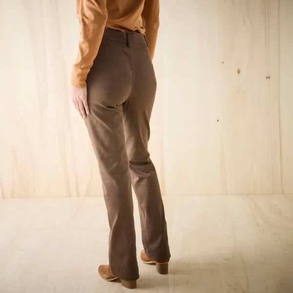 Bootcut nohavice s našitými vreckami