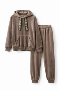 Fashionkids Dievčenský velúrový komplet  – hnedý Farba: Hnedá, Veľkosť: 122
