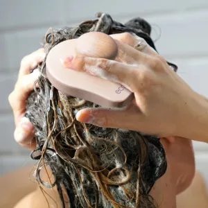 EcoTools Scalp masážna kefa na vlasy a vlasovú pokožku 1 ks