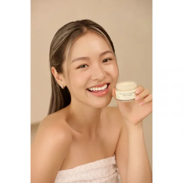 AXIS-Y 6+1+1 Advanced Formula Dark Spot Correcting Glow Cream hydratačný gélový krém pre pleť s hyperpigmentáciou 50 ml