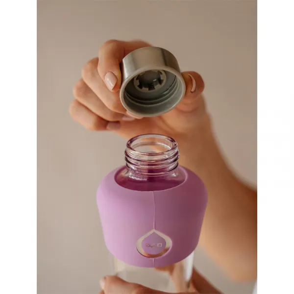 Equa Active sklenená fľaša na vodu Plum 550 ml