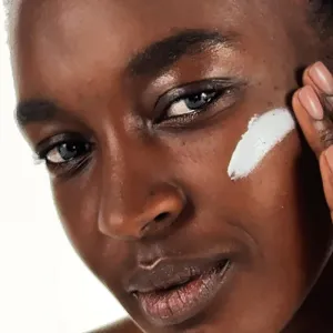 Clinique Sun UV Solutions Matifying Sunscreen SPF 50 opaľovací krém na tvár so zmatňujúcim efektom 40 ml