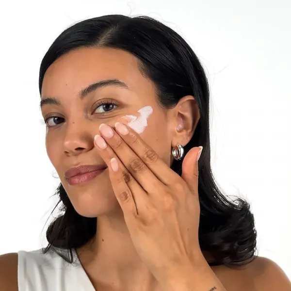 Clinique Sun UV Solutions Hydrating Sunscream SPF 50 opaľovací krém na tvár hydratačný 40 ml