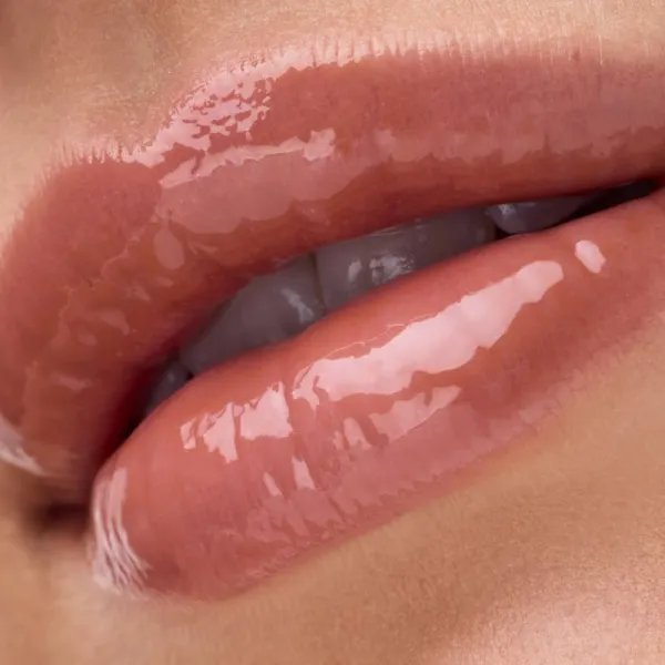 Catrice Peptide Bliss Glossy Lip Balm lesklý balzam na pery s peptidmi odtieň 040 Toffee Touched 10 ml