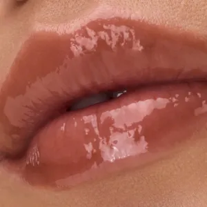 Catrice Peptide Bliss Glossy Lip Balm lesklý balzam na pery s peptidmi odtieň 040 Toffee Touched 10 ml