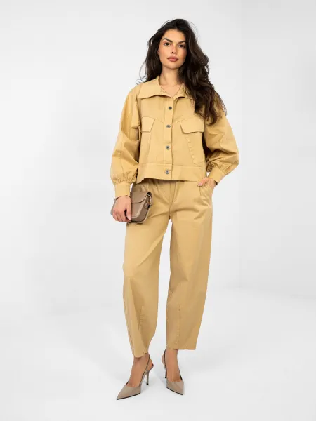 Dámska rifľová bunda camel
