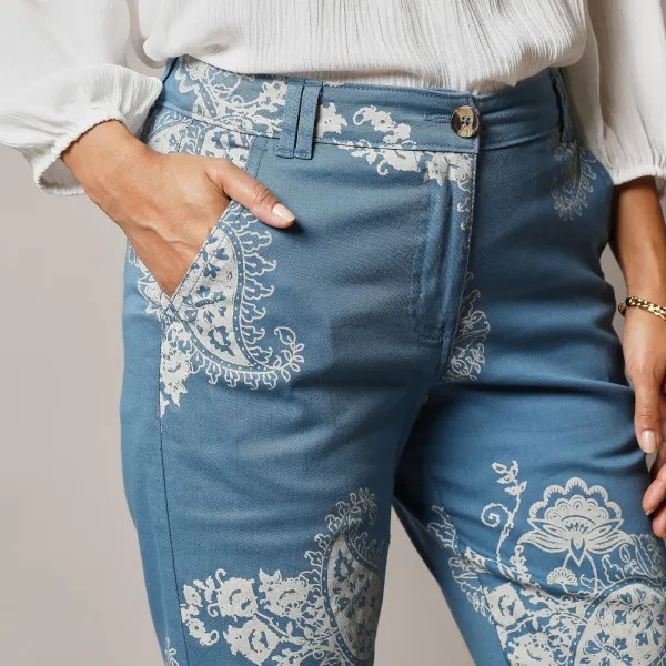 Chino nohavice s paisley potlačou