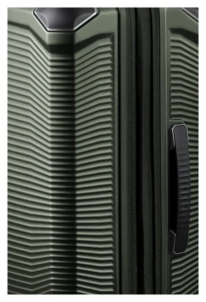 Stredný škrupinový kufor Travelite Millennium M Pine Green