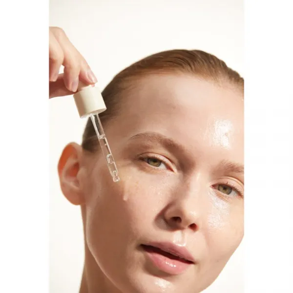 BOUTIJOUR Snow Lotus Lifting Serum intenzívne hydratačné sérum pre rozjasnenie a vyhladenie pleti 40 ml