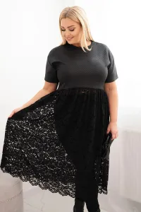 Legínovo Dámske plus size šaty s krátkym rukávom a čipkovým spodkom čierne Farba: Čierna, Veľkosť: UNI