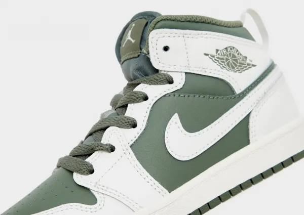 Jordan Air 1 Mid Bg