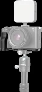 SmallRig 4797 montážna doska v tvare L so silikónovou rukoväťou pre Sony Alpha 7C II / Alpha 7CR