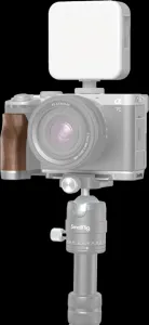 SmallRig 4796 montážna doska v tvare L s drevenou rukoväťou pre Sony Alpha 7C II / Alpha 7CR