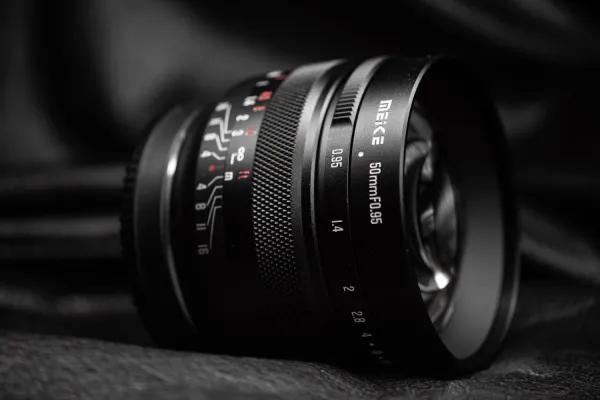 Meike Objektív 50 mm f/0,95 pre MFT 40357