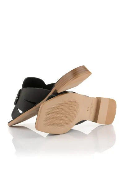 Šľapky Karl Lagerfeld Petalo Brooch Slide Black Lthr