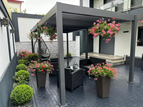 Bioklimatická pergola INTRO PLUS 6x3 m Rojaplast