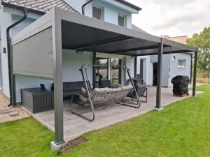 Bioklimatická pergola INTRO DUO 8x4 m k stene Rojaplast